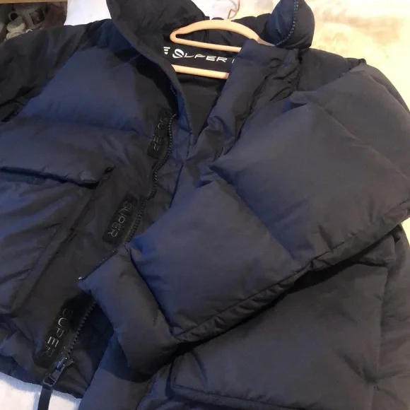 ARITZIA BLACK Super Duper Puff - Picture 12 of 15